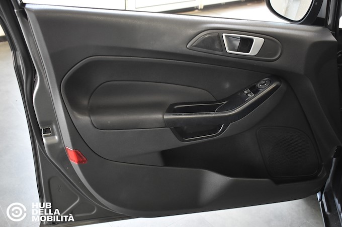 FORD Fiesta 1.5 TDCi 75CV 5 porte Business